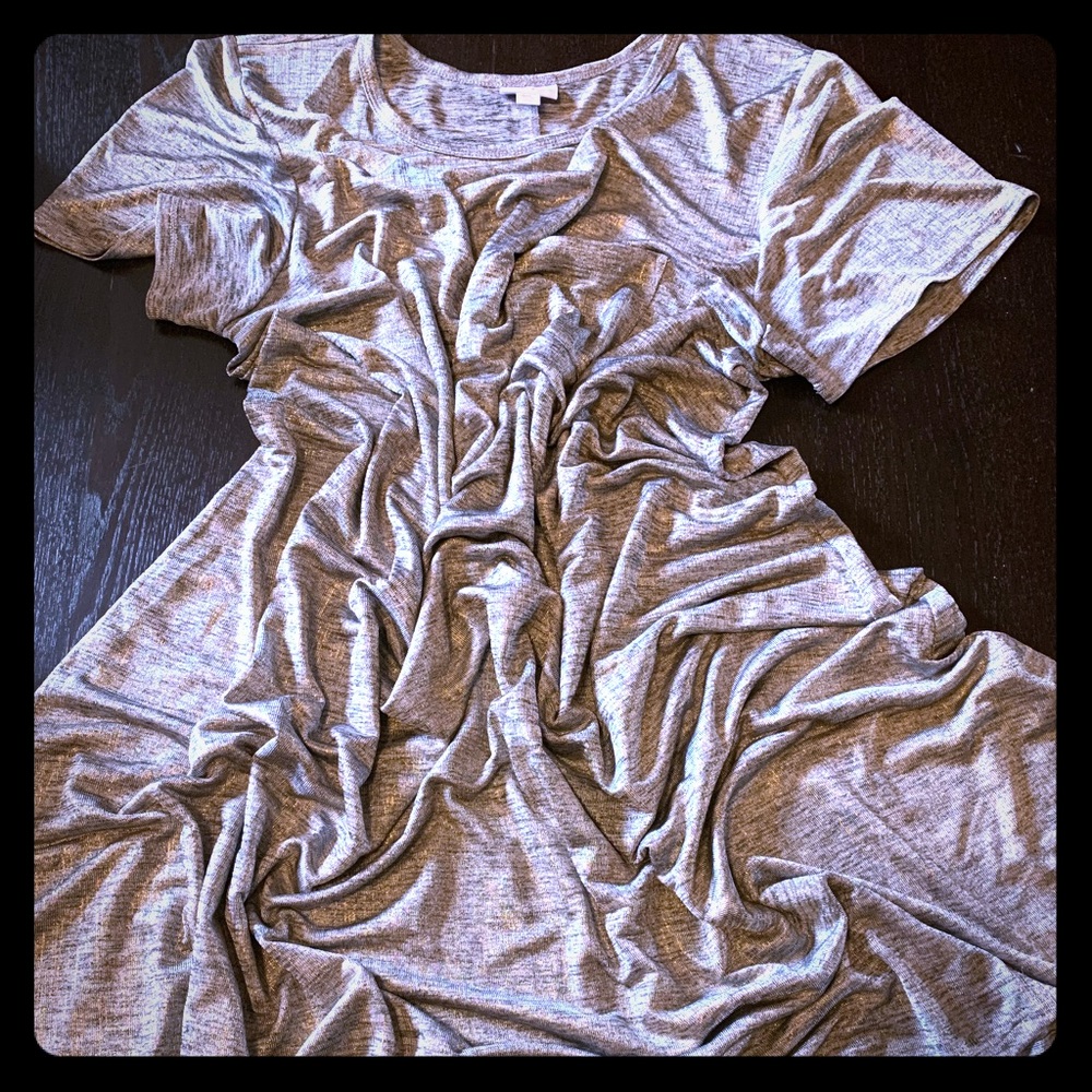 Elegant LuLaRoe Carly 3X gray and gold shimmer